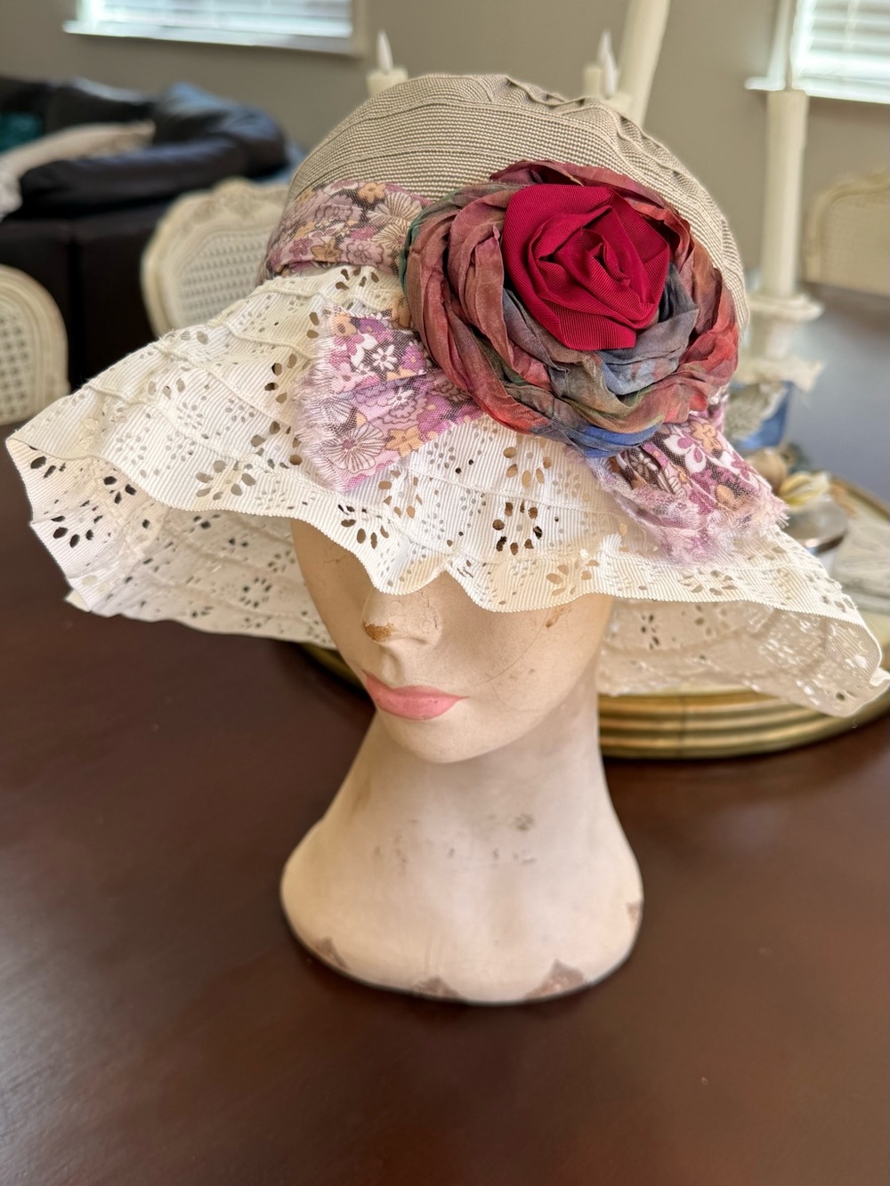 Grevi White Eyelet Lace Sun Hat with Multi-Color Rose